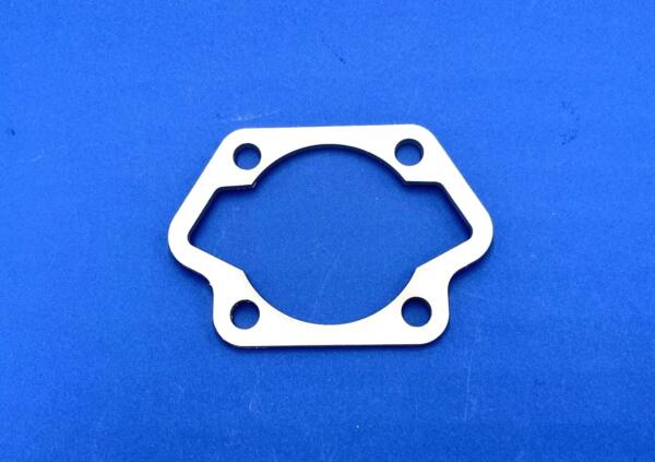 Piastra sp.1mm Cilindro P6 d.48